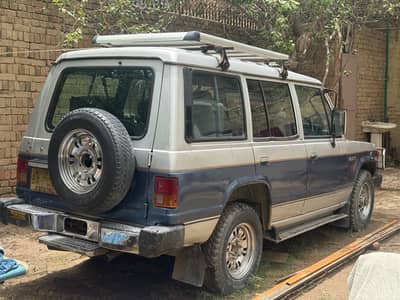 Mitsubishi Pajero 1989