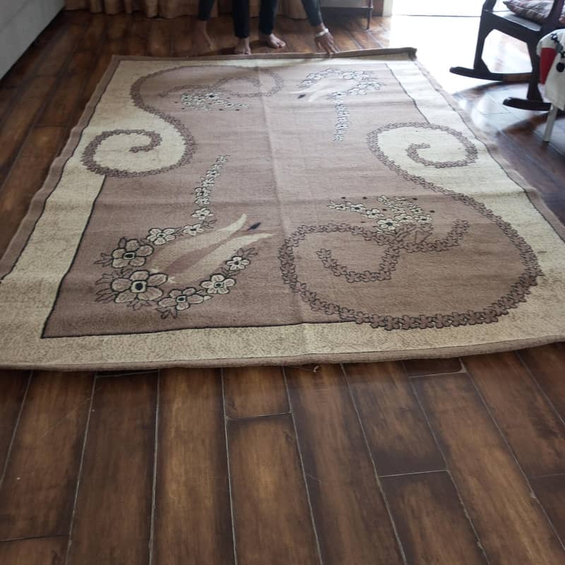2 carpets almost NEW. . 1
