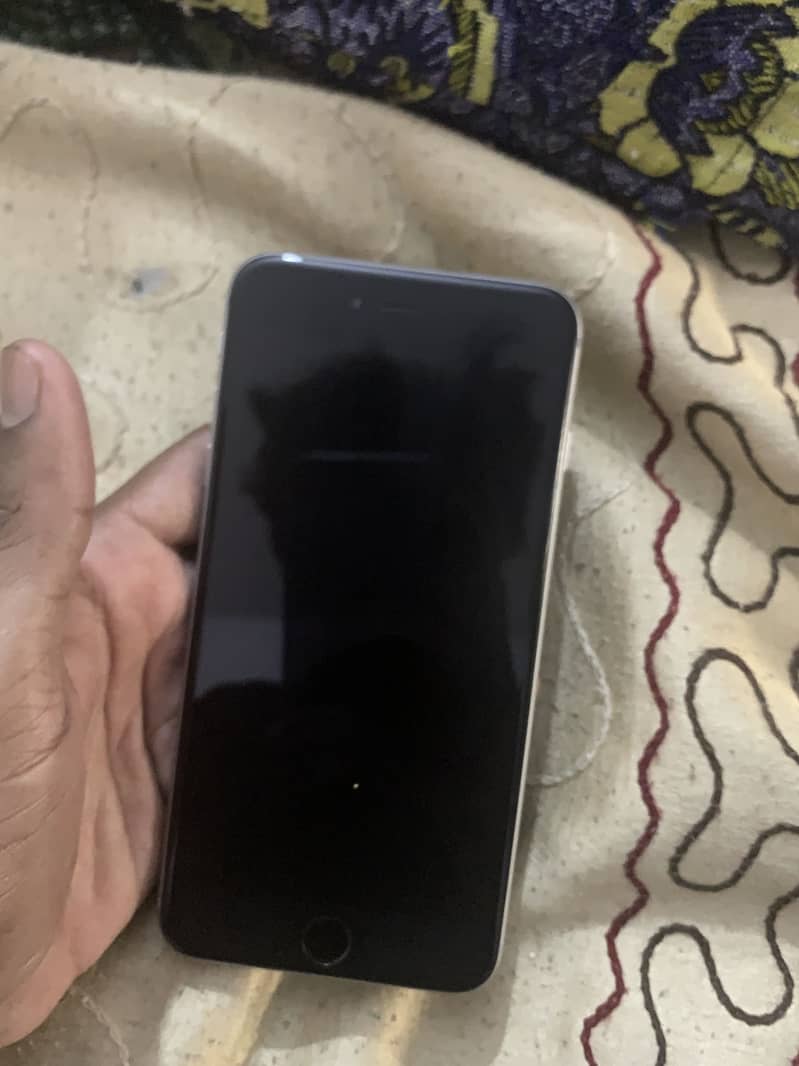 Apple iPhone 6 Plus 2
