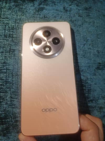 OPPO Reno12 F