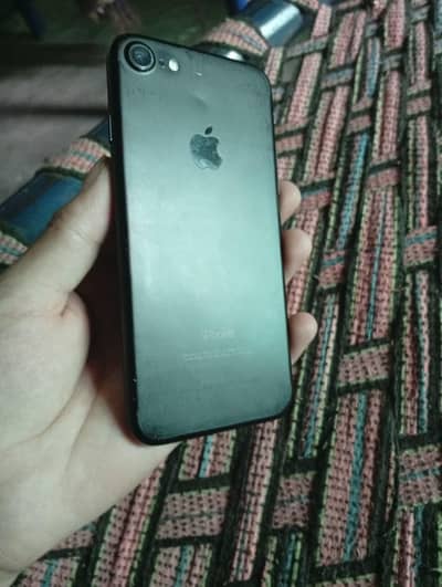 Apple iPhone 7