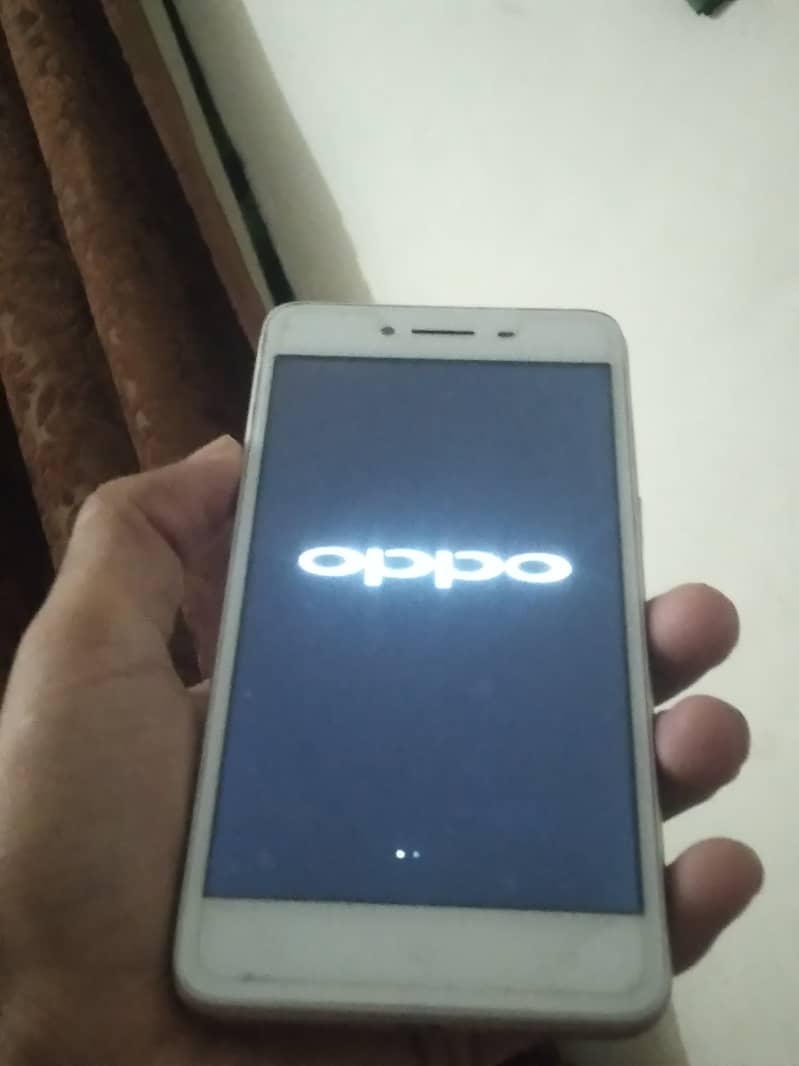 OPPO A37 1