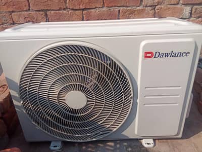 Dawlnce 1.5 tone ac new condition 12 years warranty