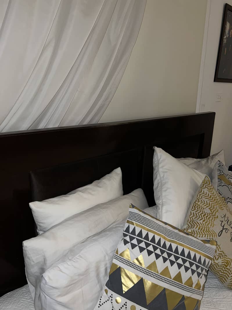 Bed abd Side Table 1