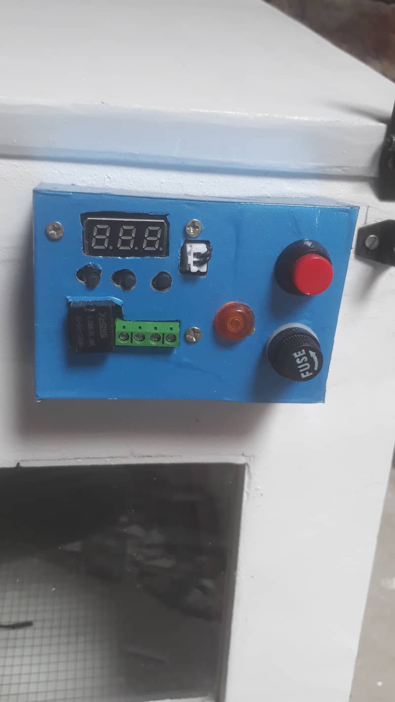 Waterproof Pvc Brooder +100 chicks 1