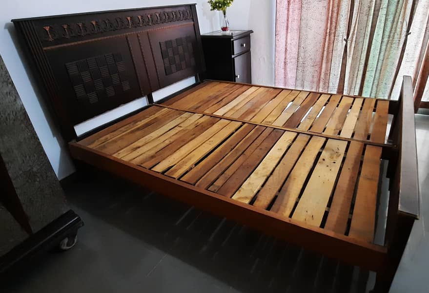 Double bed good condition 2