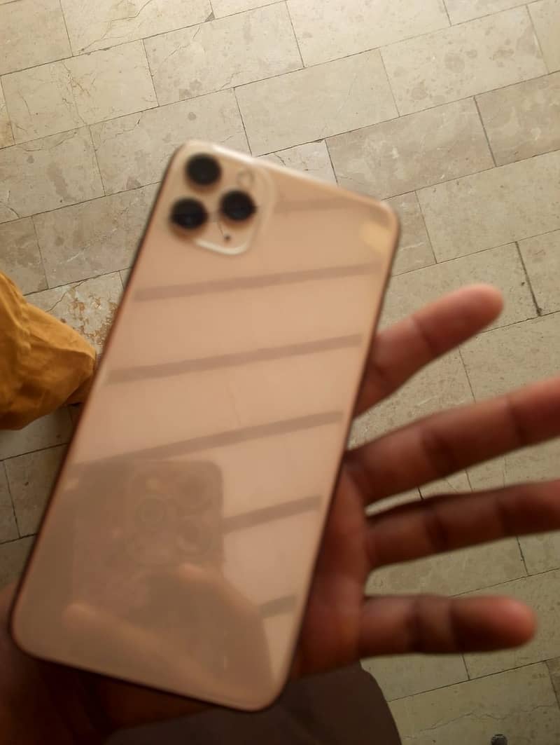 Apple iPhone 11 Pro max 64gb 5