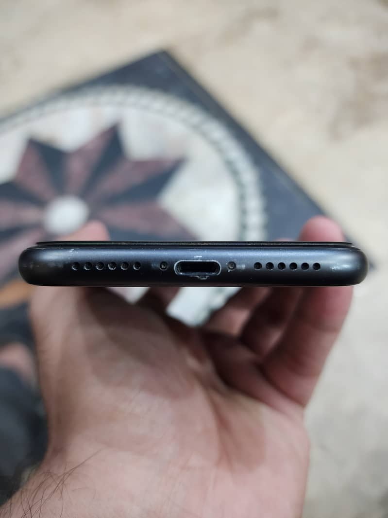 Apple iPhone 11 2
