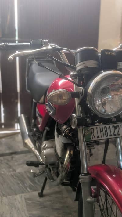Suzuki GS 150