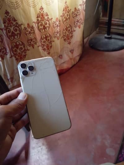 IPhone 11 Pro max 64 bhi