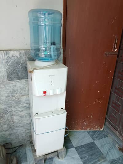 orient water dispenser with bottle and stand