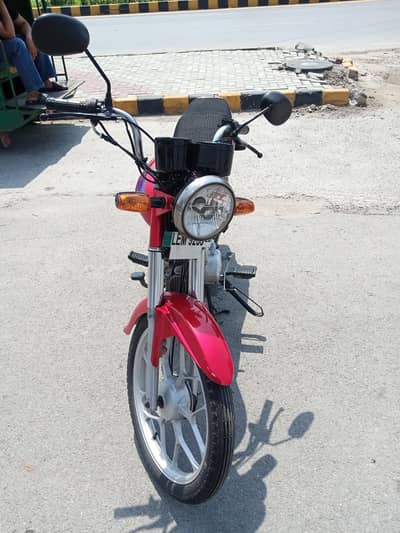 Crown 100 Excellence 2020 (Red) - Self Start Working