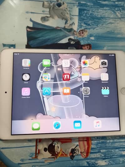 ipad mini 1st Generation (16GB) - Lush Condition - Perfect for Kids