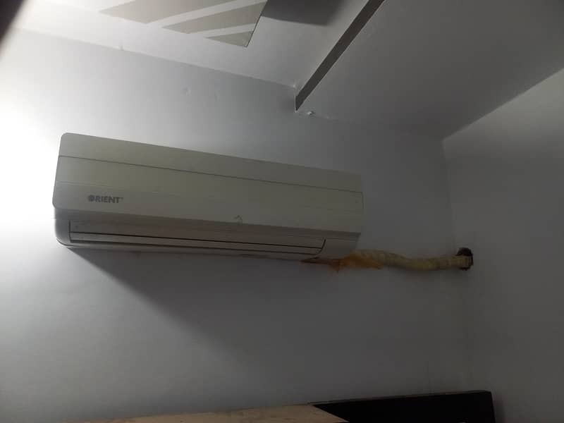 Orient 1.0 Ton Simple Split AC 0