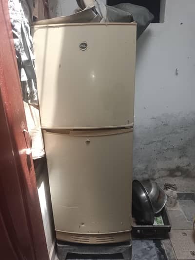 pel refrigerator for urgent sell