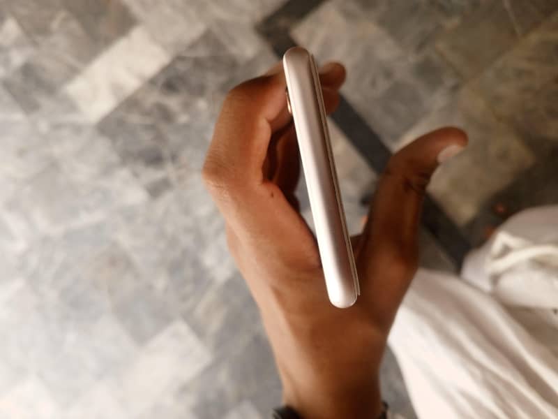 iPhone 6S 3
