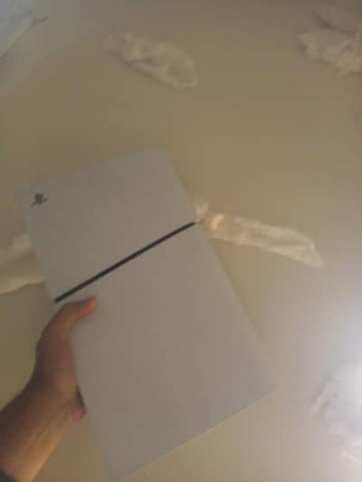 `PS5 Digital Edition Slim CFI-2102 1TB + 1 DualSense Controller