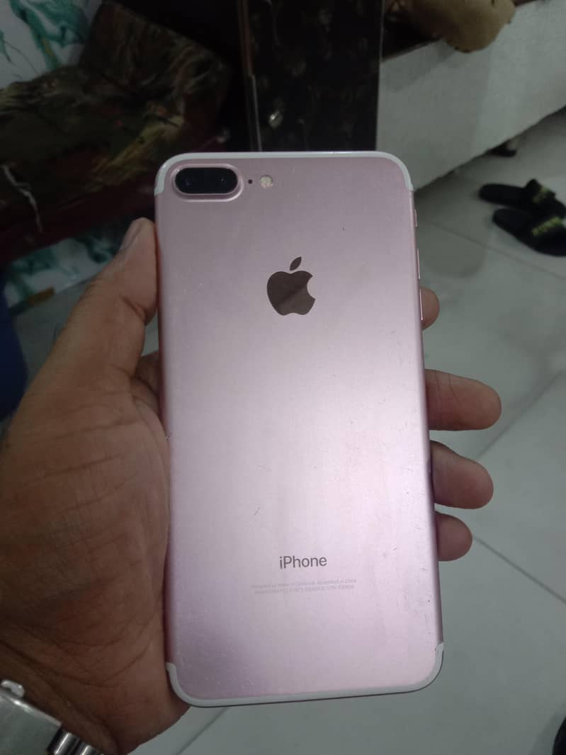 Apple iPhone 7 Plus 1