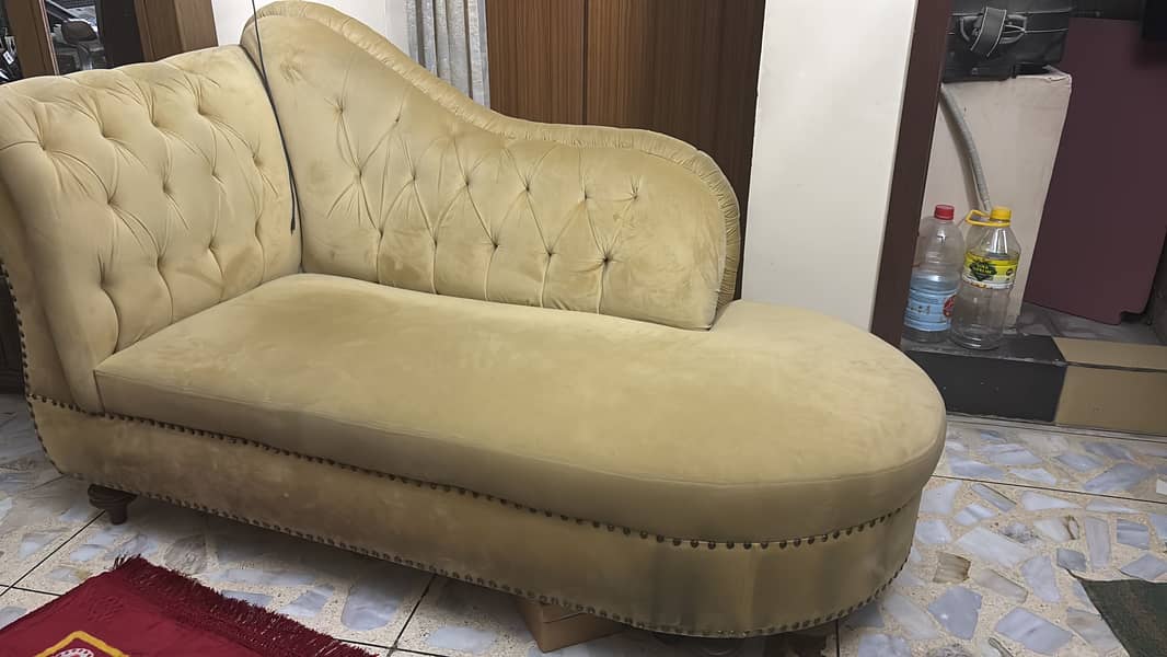 Sofa for sell 1