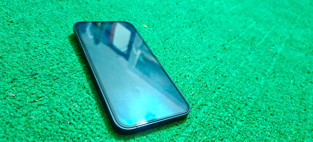 Apple iPhone 14 plus 4