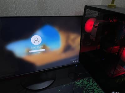 I7 4790, 16 gb ram, Asus Q87M-e Motherboard.