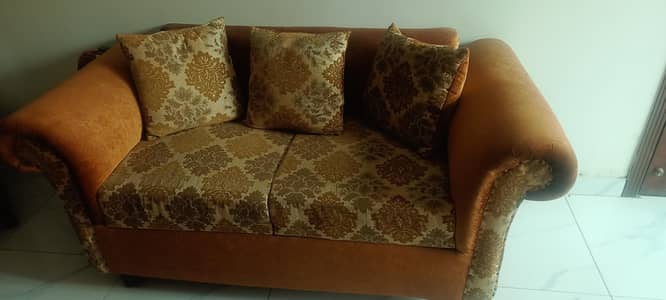 sofa set sale 3'2'1 with 10 cushion and with 2 side table and center