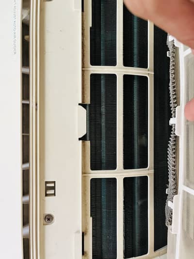 Gree 1Ton AC orignal Condition