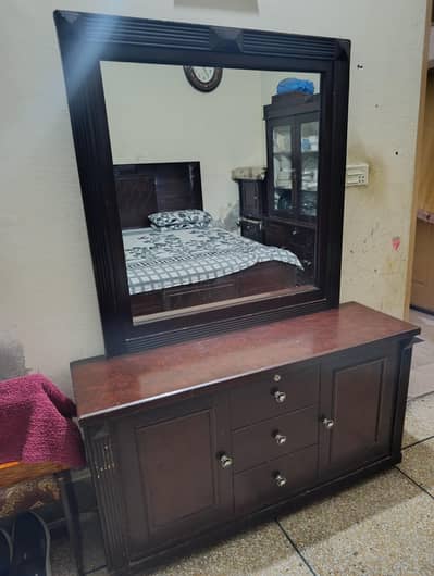 Dressing table & Showcase Urgent for sale