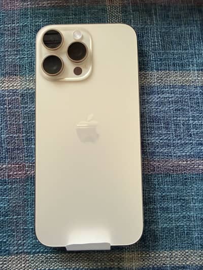 Apple iPhone 16 Pro Max