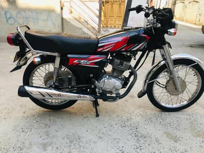 Honda 125 for urgent sale need money