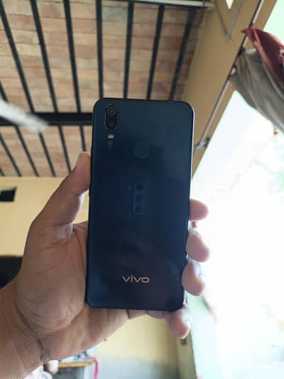 Vivo Y11