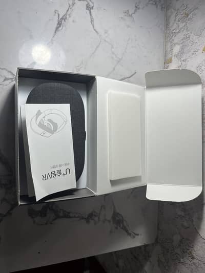 LG Uplus Slim VR Glasses Headset Complete Box For Sale with remote.