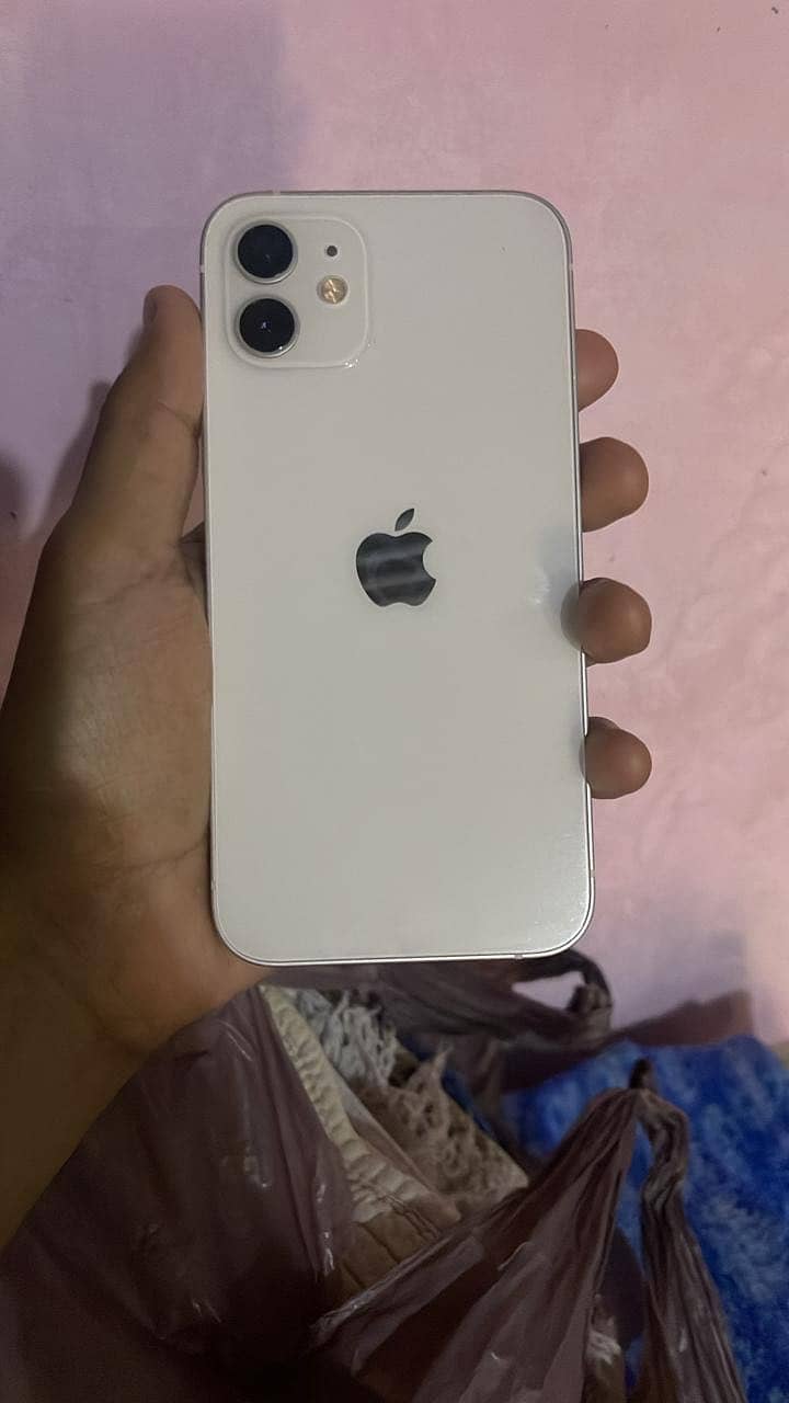 Apple iPhone 12 2