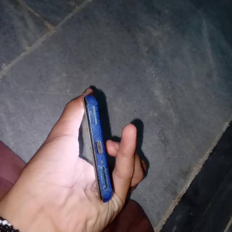 One Plus 9 5g 4