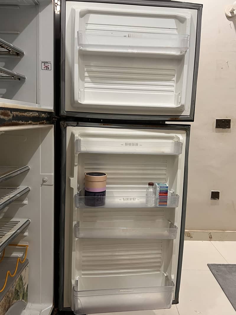 Dawlance refrigerator 3