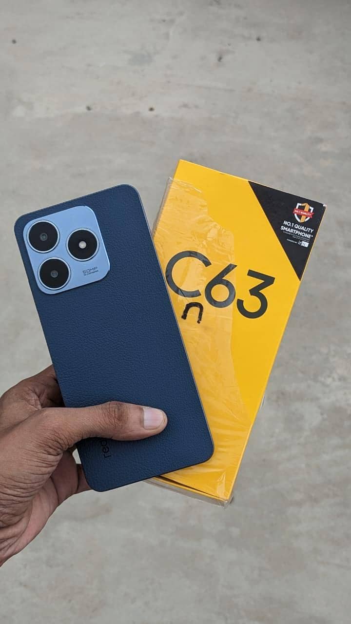 Realme C63 0