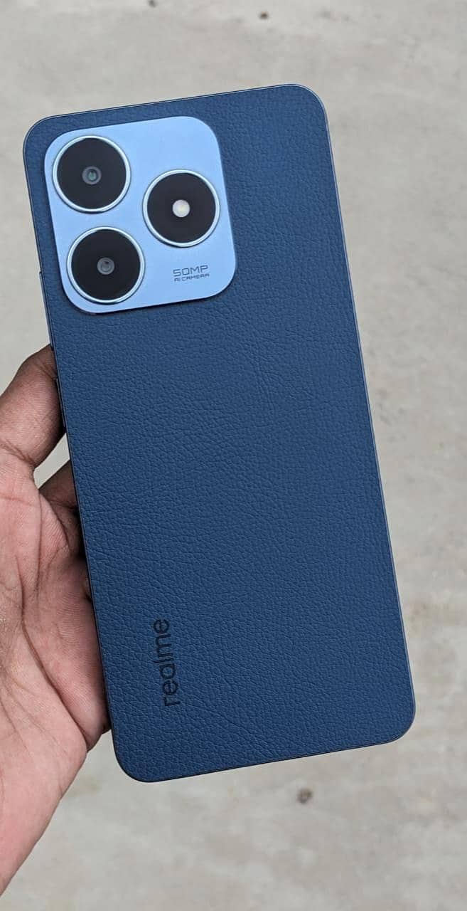 Realme C63 5