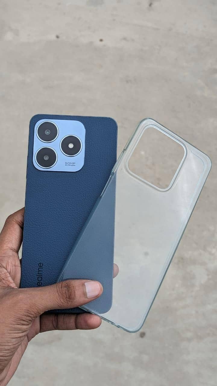 Realme C63 8
