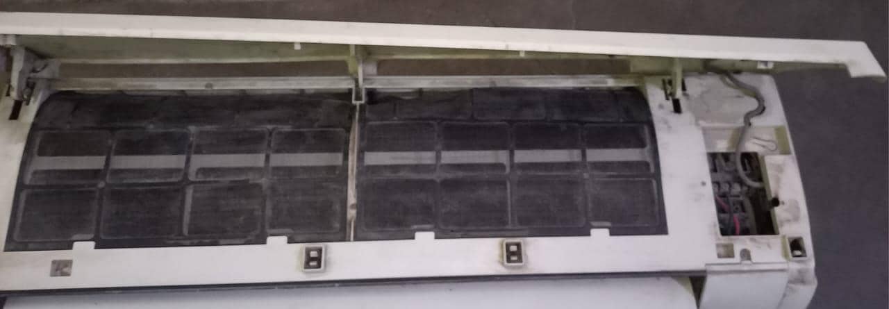 Haier split A/C perfect running condition. 8