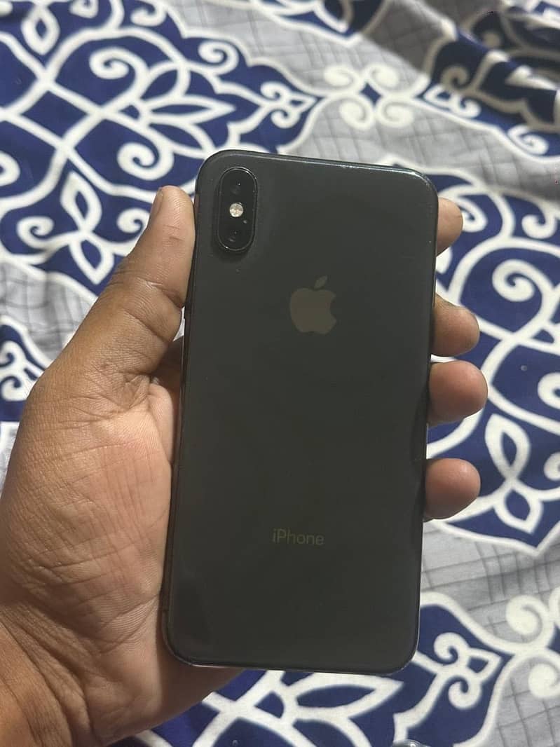 Apple iPhone XS 1