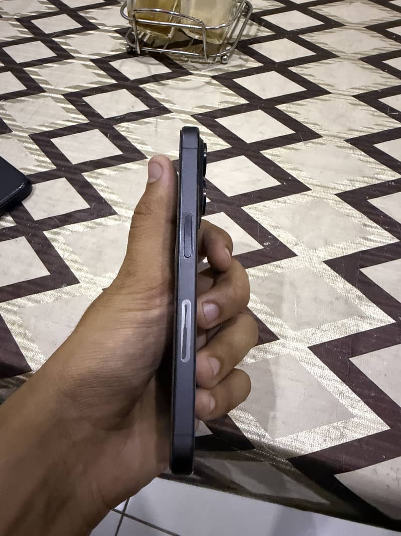 iPhone 15 Pro 1