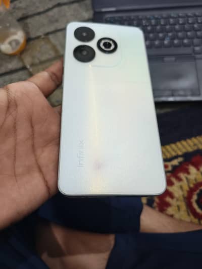 Infinix Smart 8 4/64 with box charger