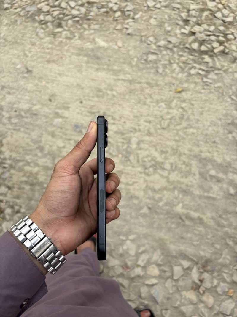 Apple iPhone 15 plus 1