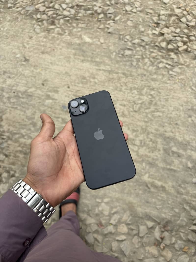 Apple iPhone 15 plus 3