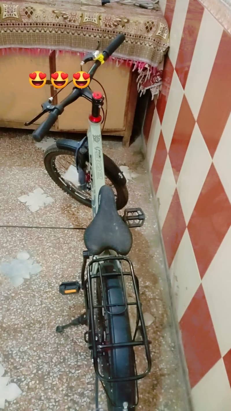Cycle Almost new 3