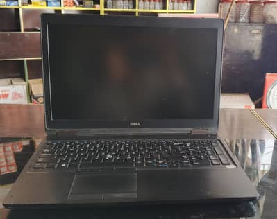 Dell Latitude 5590 . Core i5 7th gen