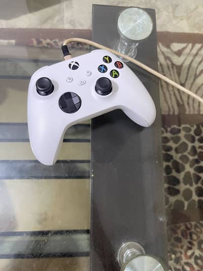 Xbox series s orignal controller condition is like new