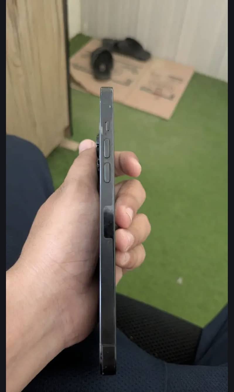 14 pro max 0