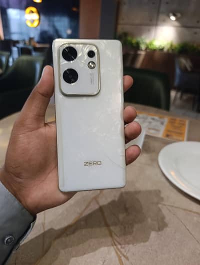 Infinix Zero 30