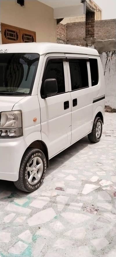 Suzuki Every 2009